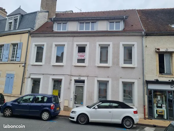 Bureau et espace de travail Location Cosne-Cours-sur-Loire  300m² 250000€