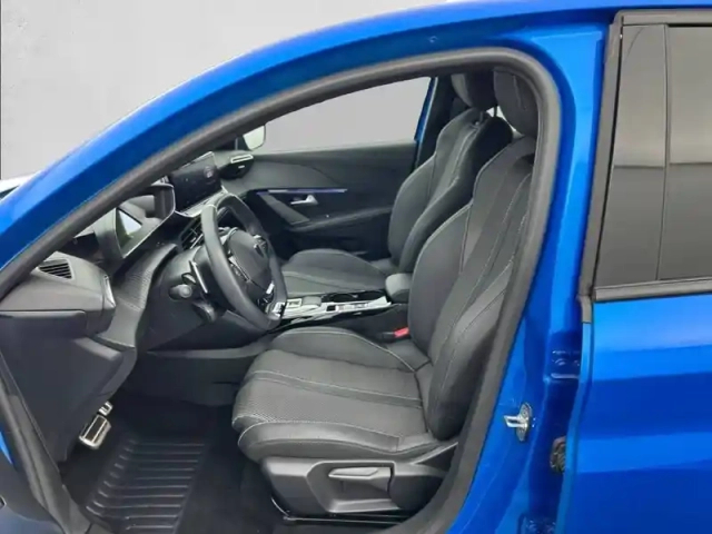 Peugeot 208 hybrid 110 e-dcs6 — photo 11
