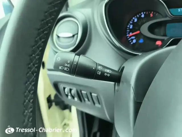 Renault Captur dci 110 energy intens — photo 7