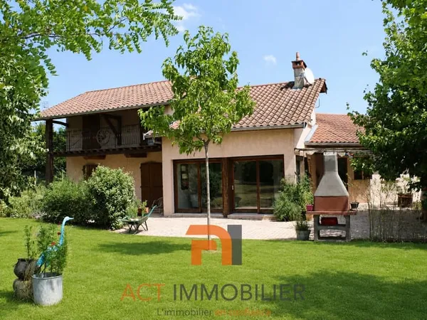 L'ARBRESLE MAISON FAMILIALE 160 M2, 6 CH, PROCHE ECOLES COLL