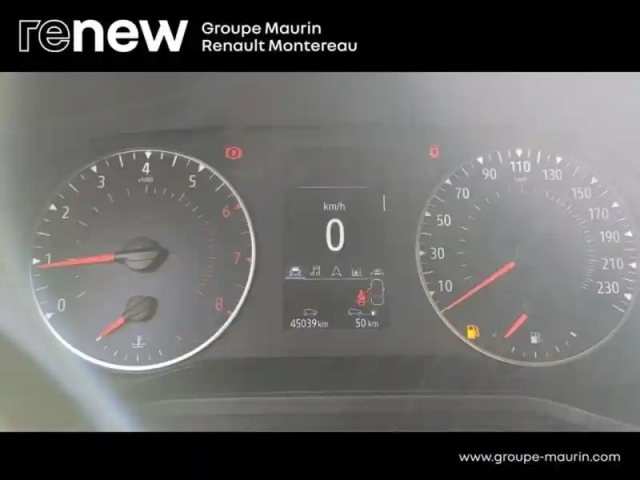 Renault Clio 1.0 tce 90ch business -21n — photo 11