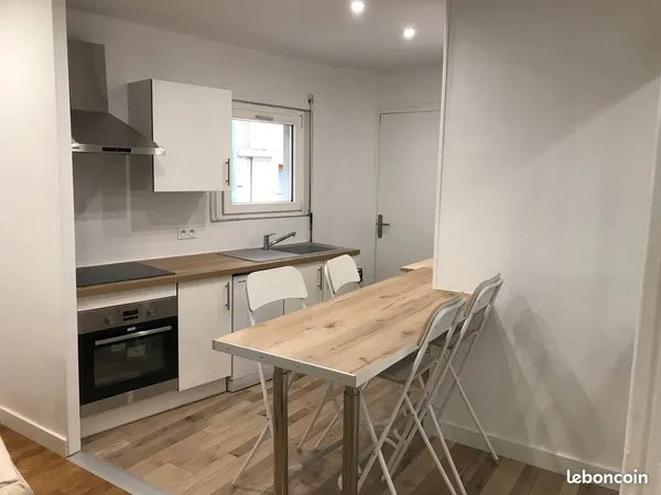 Grenoble Hyper Centre - Appartement de 60 m² T3. Refait à neuf - Meublé et équipé