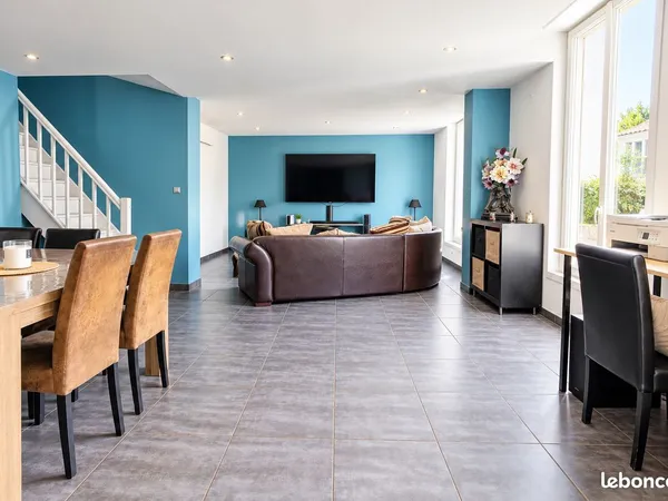 Maison 5 pièces 185 m²