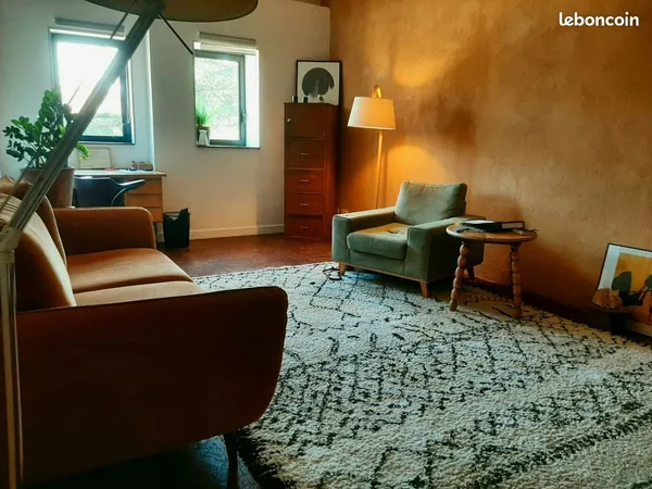 Bureau et espace de travail Location Lavaur  28m² 135€