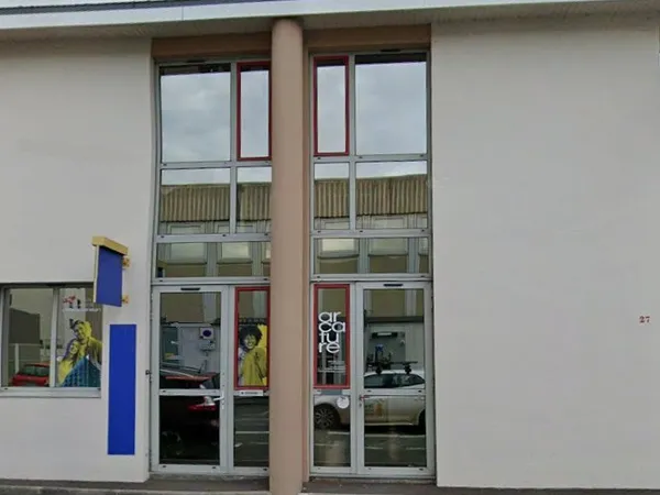 Local à louer 60 m² - LA ROCHELLE