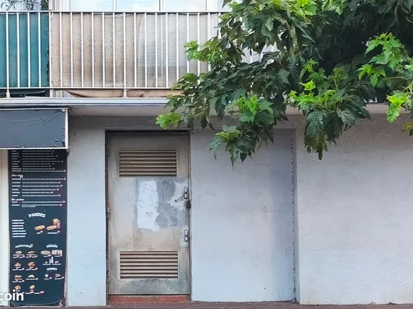 Local commercial vide