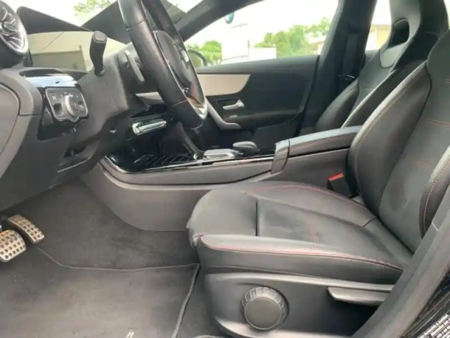 Mercedes Cla 180 d 116ch amg line 8g-dct — photo 9