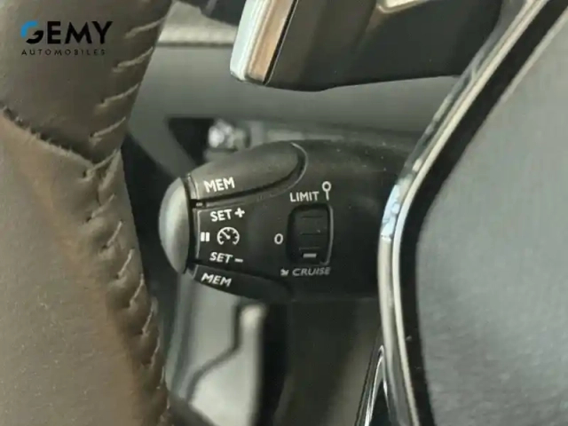 Peugeot 208 hybrid 100 e-dcs6 — photo 16
