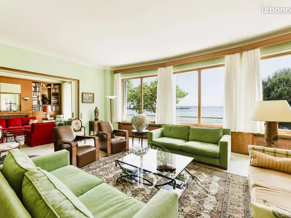 Villa 10 pièces 449 m²