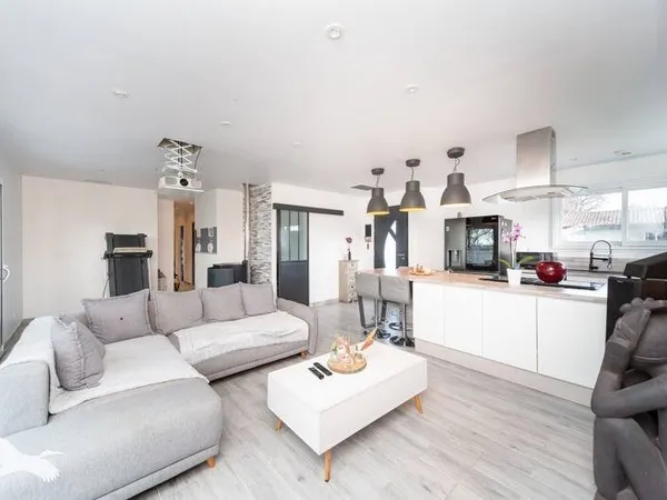 Maison de plain-pied 5 pièces 107 m²