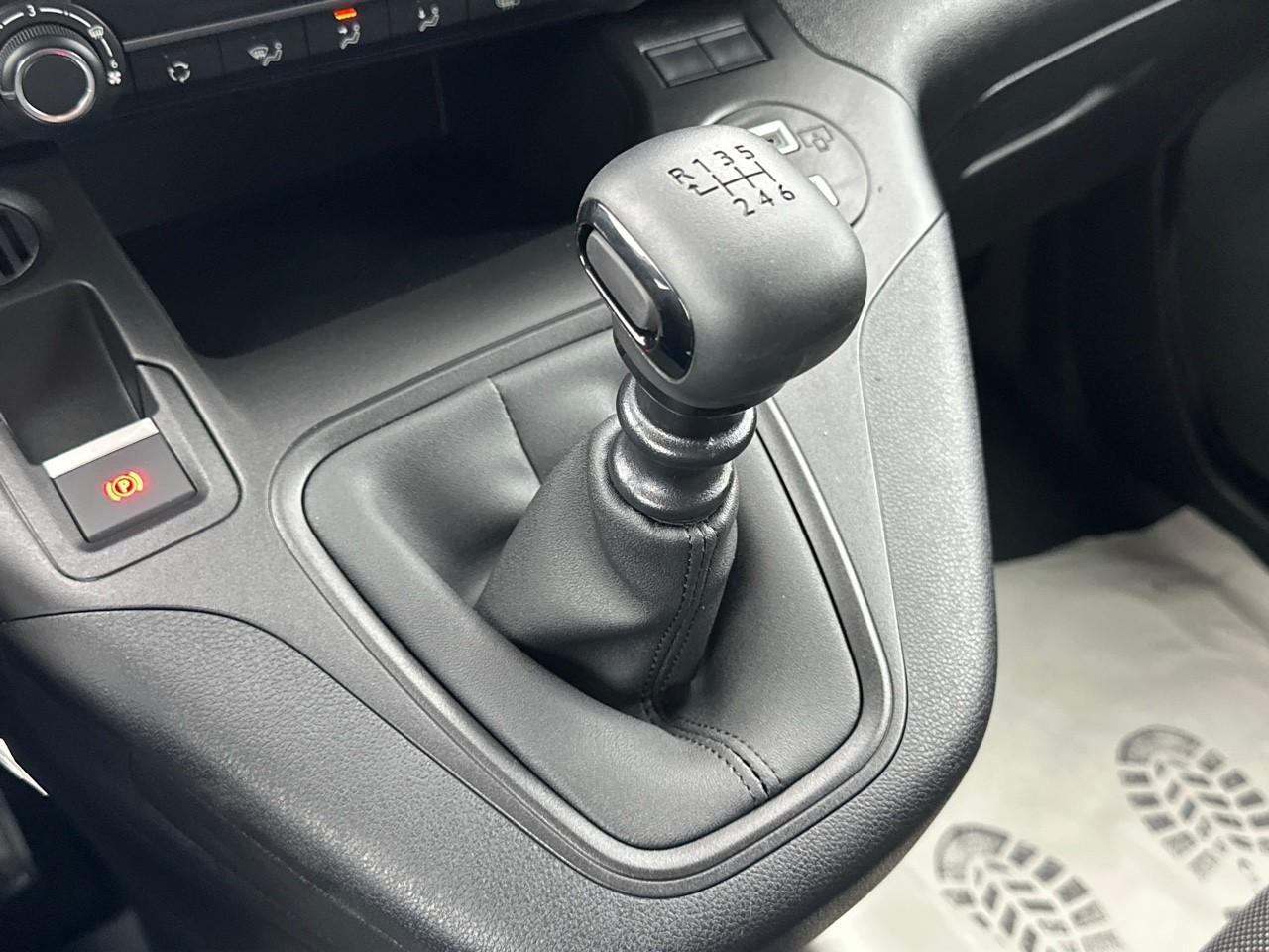 Citroën Berlingo van m diesel 100 ch manuelle — photo 30