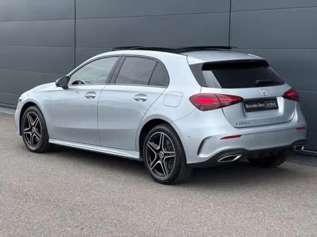 Mercedes Classe A 250 e hybrid eq amg line — photo 3