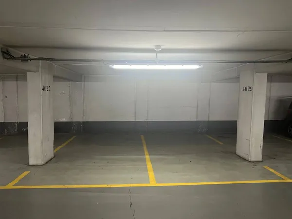 Parking 48 m²