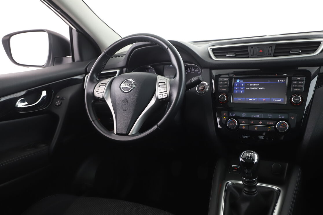 Nissan Qashqai 1.5 dCi Connect Edition — photo 12
