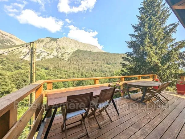 Chalet 5 pièces 140 m²
