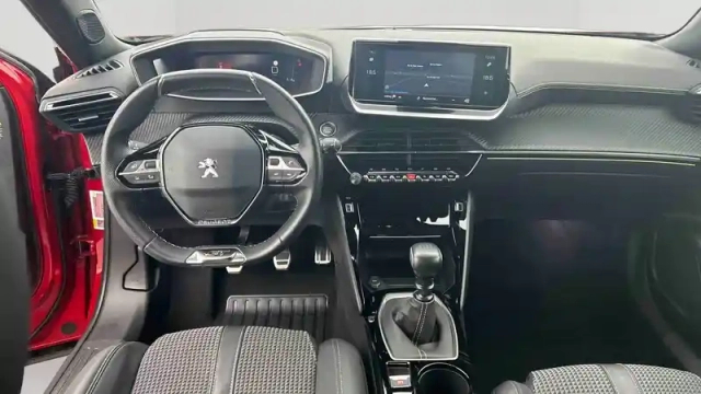 Peugeot 2008 puretech 130 s&amp;s bvm6 — photo 41