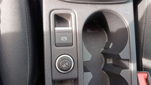 Audi A3 Berline 35 TFSi 150 Mild Hybrid S-Tronic 7 - Design – 2021 – 57091 km – Hybride essence – Boîte Automatique — photo 8