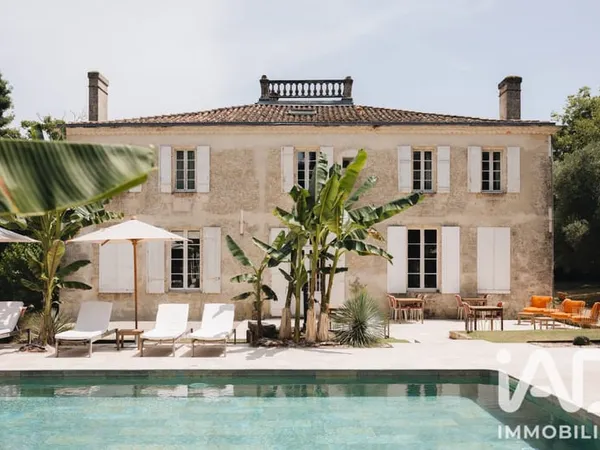 Maison 15 pièces 660 m²