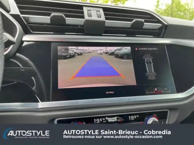 Audi Q3 35 tdi 150ch s line s tronic 7 — photo 32