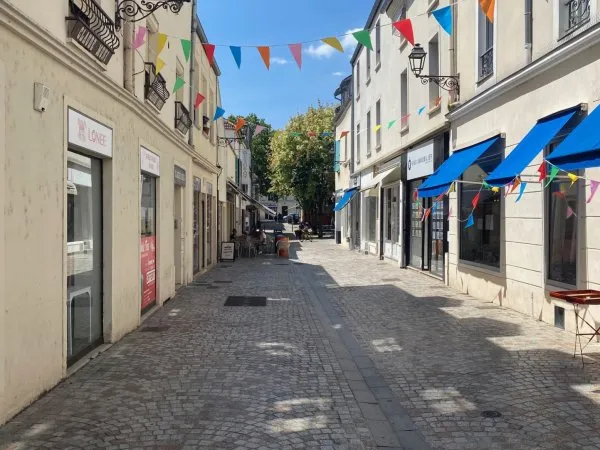 Melun: en plein centre ville dans le quartier piétons.