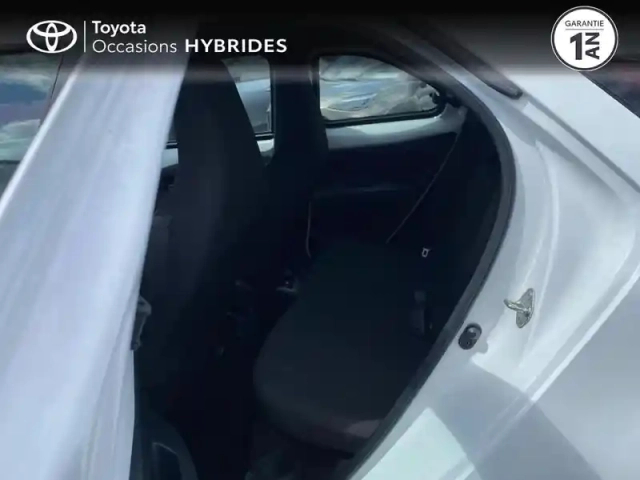 Toyota Aygo X 1.0 vvt-i 72ch dynamic my24 — photo 12