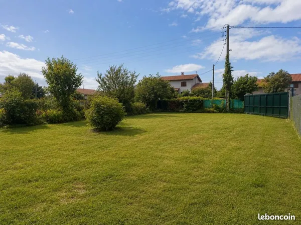 Terrain 590 m² Plaisance-du-Touch