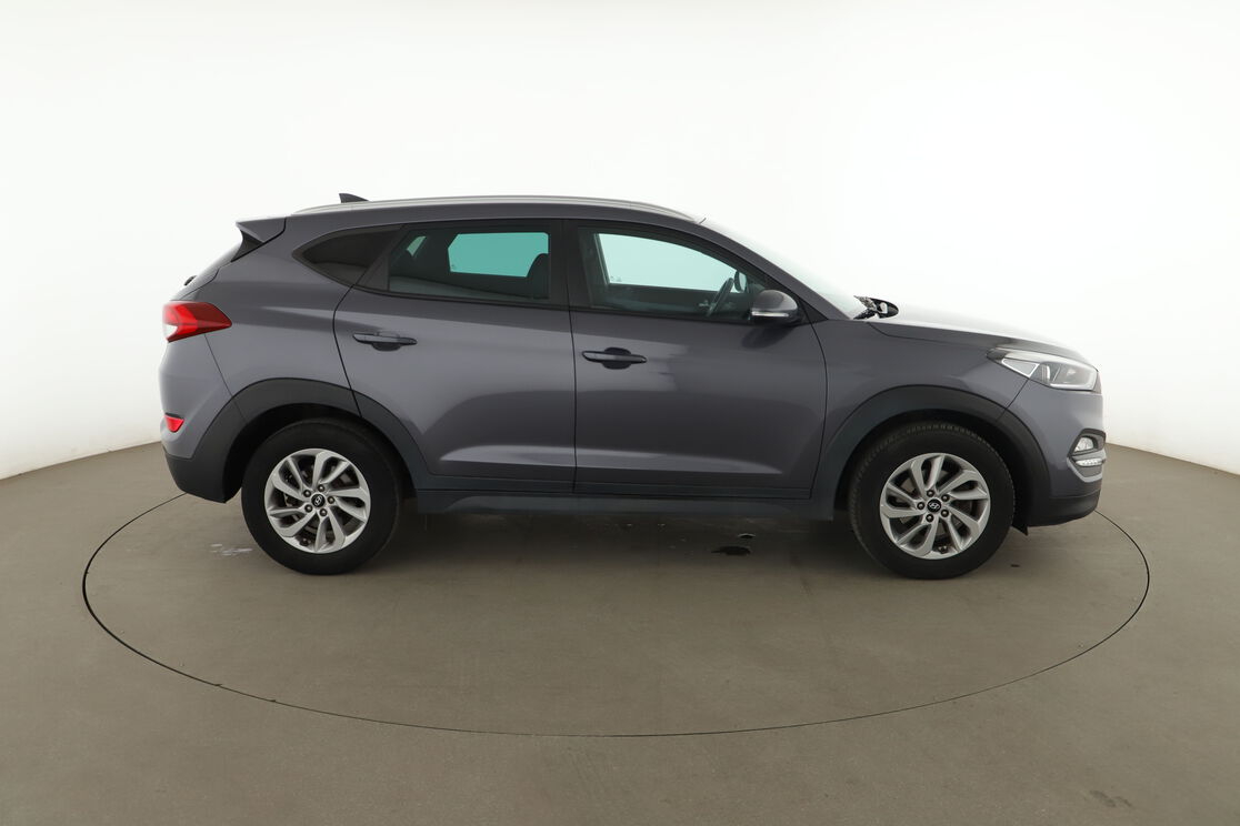 Hyundai Tucson 1.7 CRDi Intuitive — photo 6