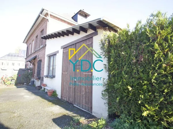 Local 6 pièces 101 m²