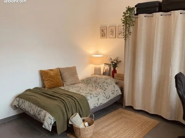 À louer - Studio meublé 25 m² - Calais centre