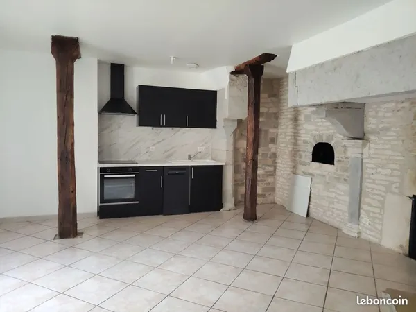 Maison de village rénovée - 3 pièces - 81 m² - Buffard