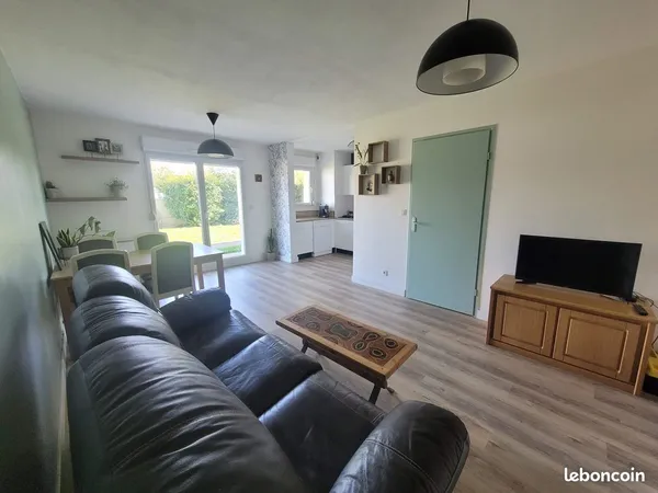 Appartement T3 meublé de 62 m² avec terrasse, garage et parking - Métro Square des Flandres