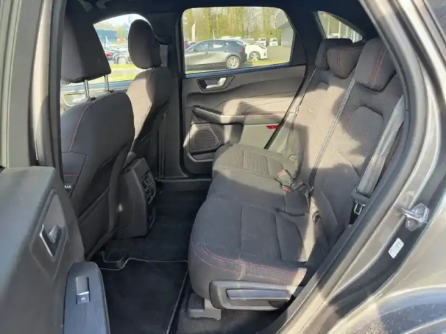 Ford Kuga 2.5 duratec 225ch phev st-line bva — photo 9