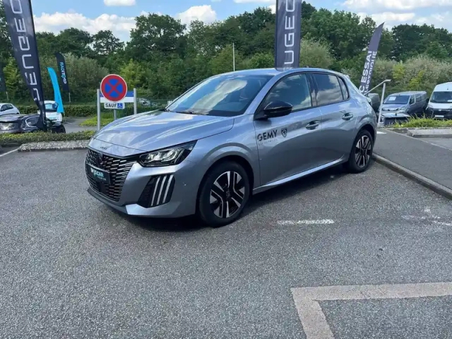 Peugeot 208 electrique 50 kwh 136ch