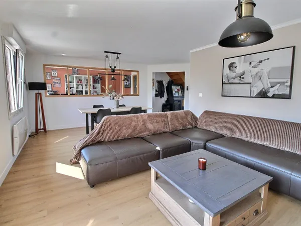 SEMI PLEIN PIED SECTEUR RECHERCHE LAVENTIE