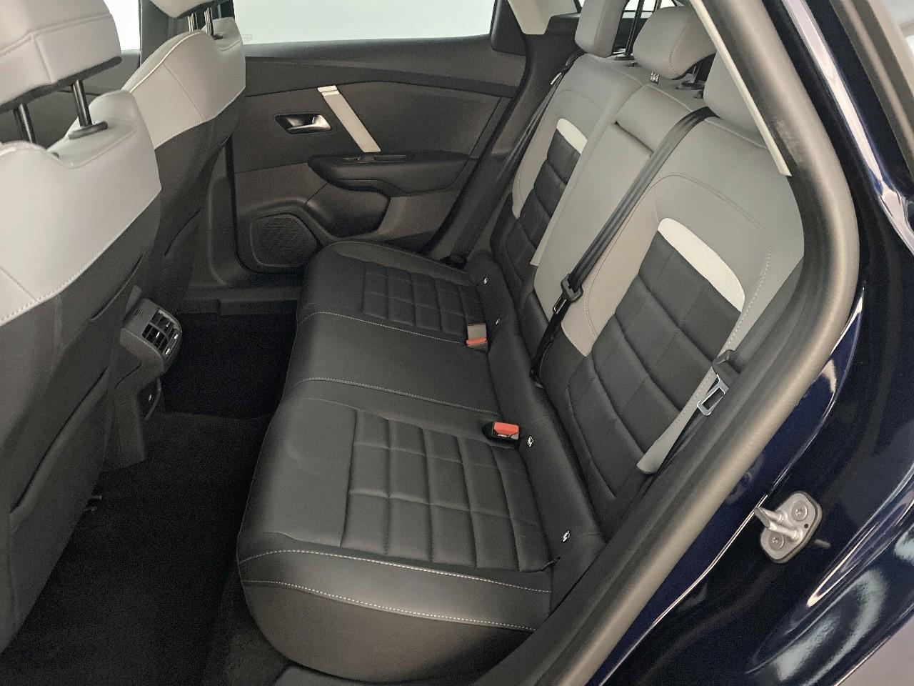 Citroën C4 hybride 136 e-dcs6 max — photo 10
