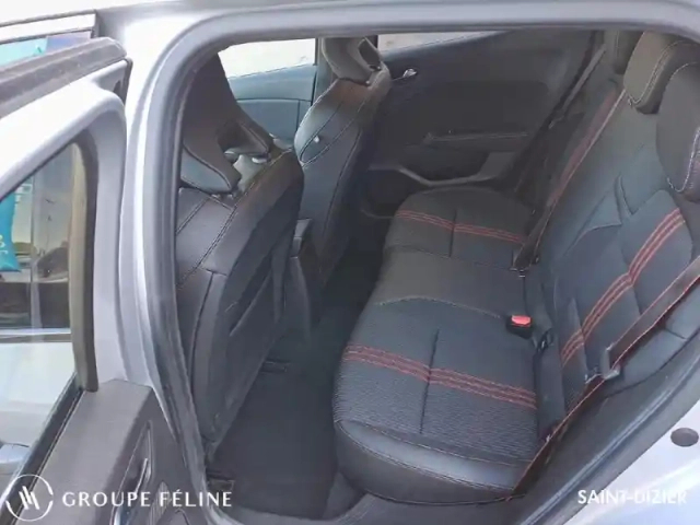 Renault Clio 1.3 tce 140ch rs line -21 — photo 6