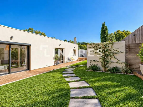L'ARCHITECTURALE - Villa contemporaine plain-pied de 180m2 - Piscine - Terrain 1000m2 - 13100 Aix-en