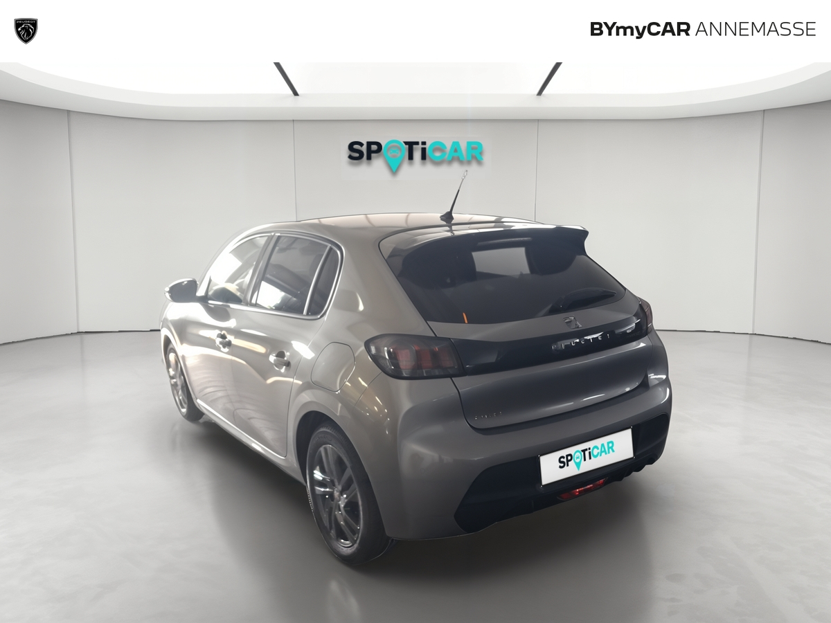 Peugeot 208 PureTech 100 S&amp;S EAT8 — photo 3