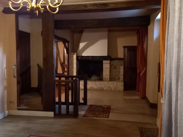 MAISON AVEC ESPACE COUVERT AMENAGEABLE