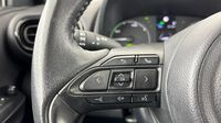 Toyota Yaris 116h Dynamic 5p MY22 — photo 24