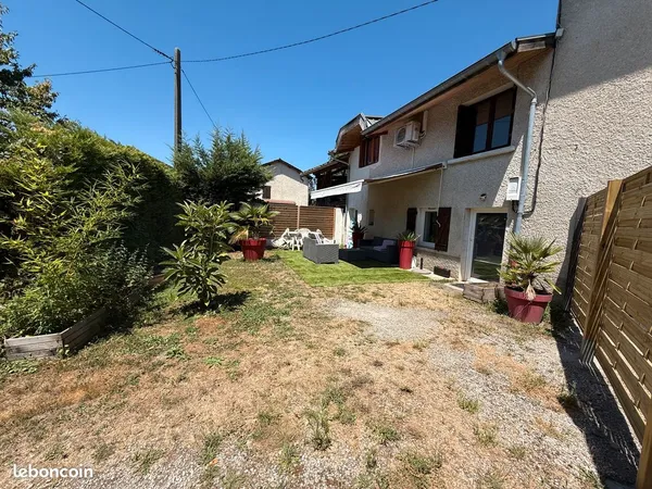Vends maison individuelle, 100 m², 5 pièces