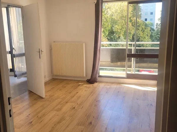 Studio 32 m² secteur oradou