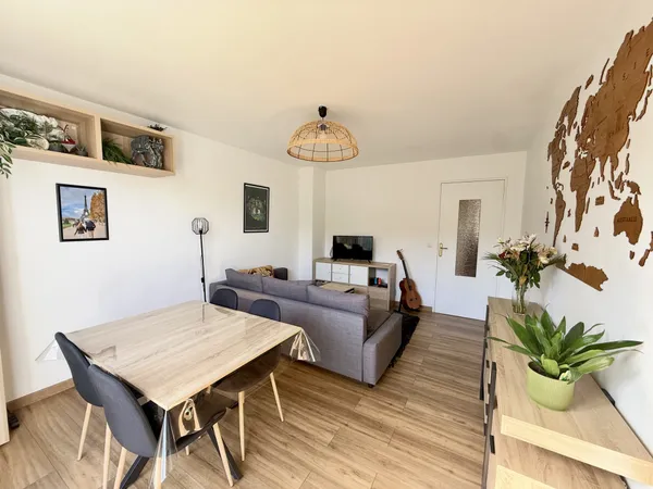 Appartement 3 Pièces avec cave et parking