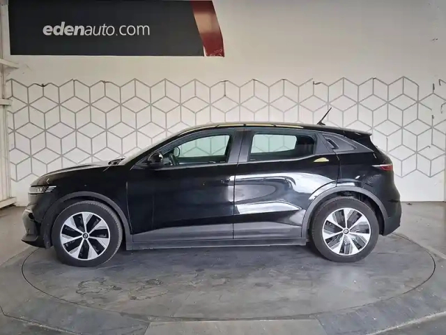 Renault Megane e-tech ev60 130ch super charge — photo 2