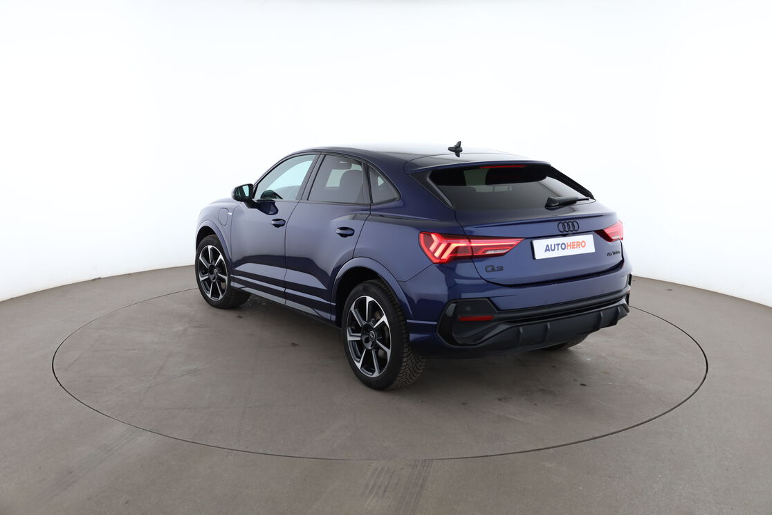 Audi Q3 Sportback 45 TFSIe S Line S Tronic — photo 3