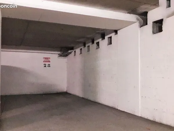 Parking Chatillon