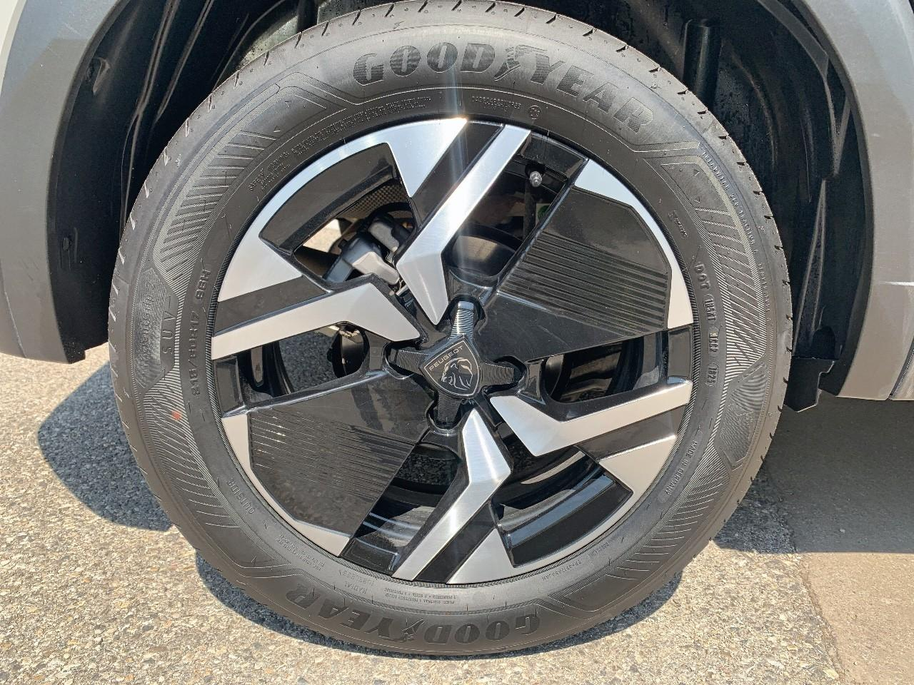 Peugeot 2008 1.2 hybrid 145ch gt e-dcs6 — photo 13