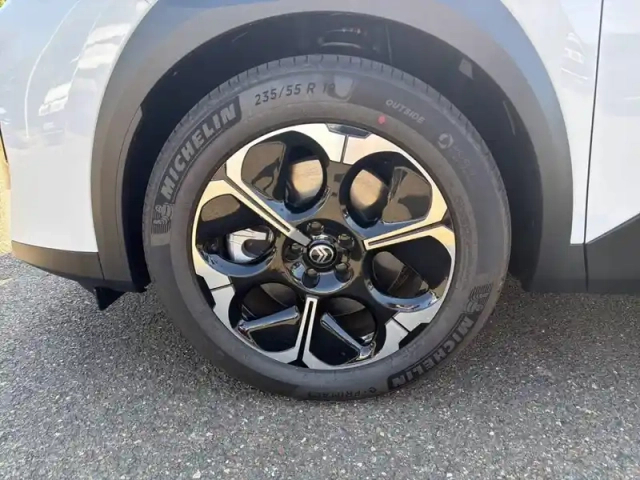 Citroën C5 Aircross hybride rechargeable 195 ch e-eat7 — photo 13