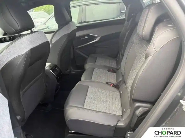 Peugeot 5008 hybrid 136 e-dcs6 — photo 11