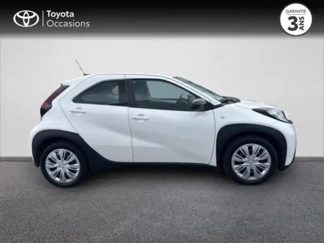 Toyota Aygo X 1.0 vvt-i 72ch dynamic my24 — photo 8